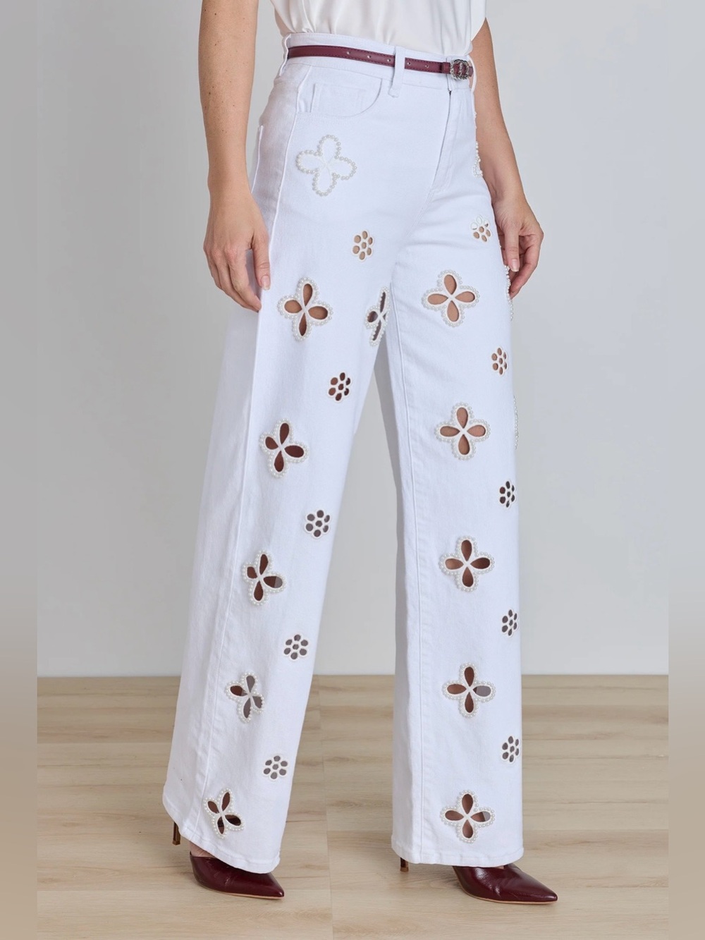 NWT The Noli Shop Kaia Pearl High Rise Jeans in White Size 31 $198